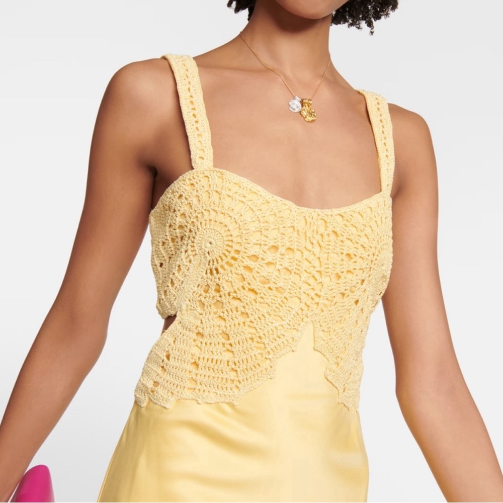 Yellow Dress - Picture 3 of 3